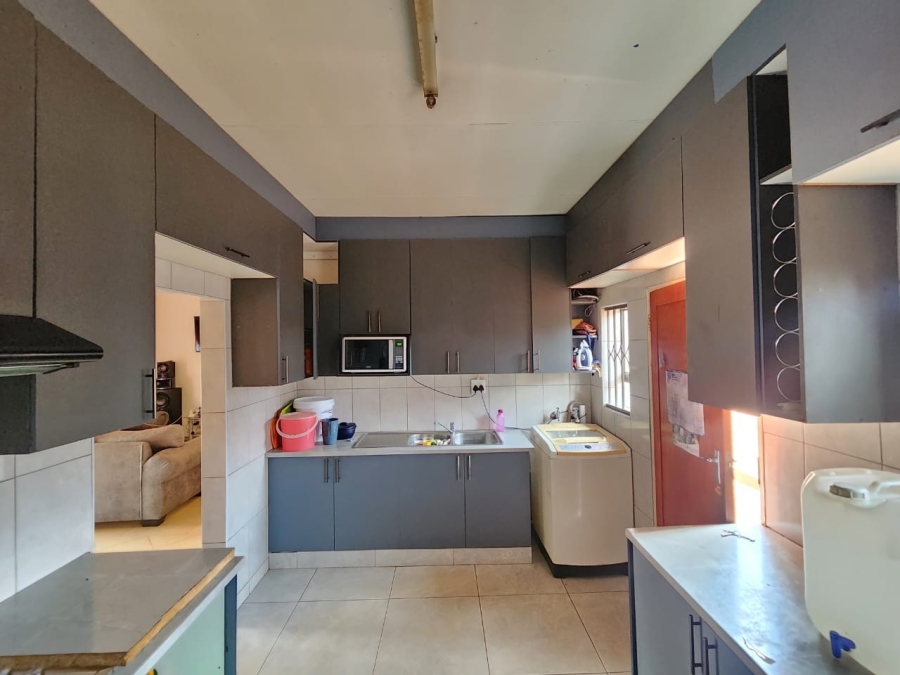 3 Bedroom Property for Sale in Geelhoutpark North West